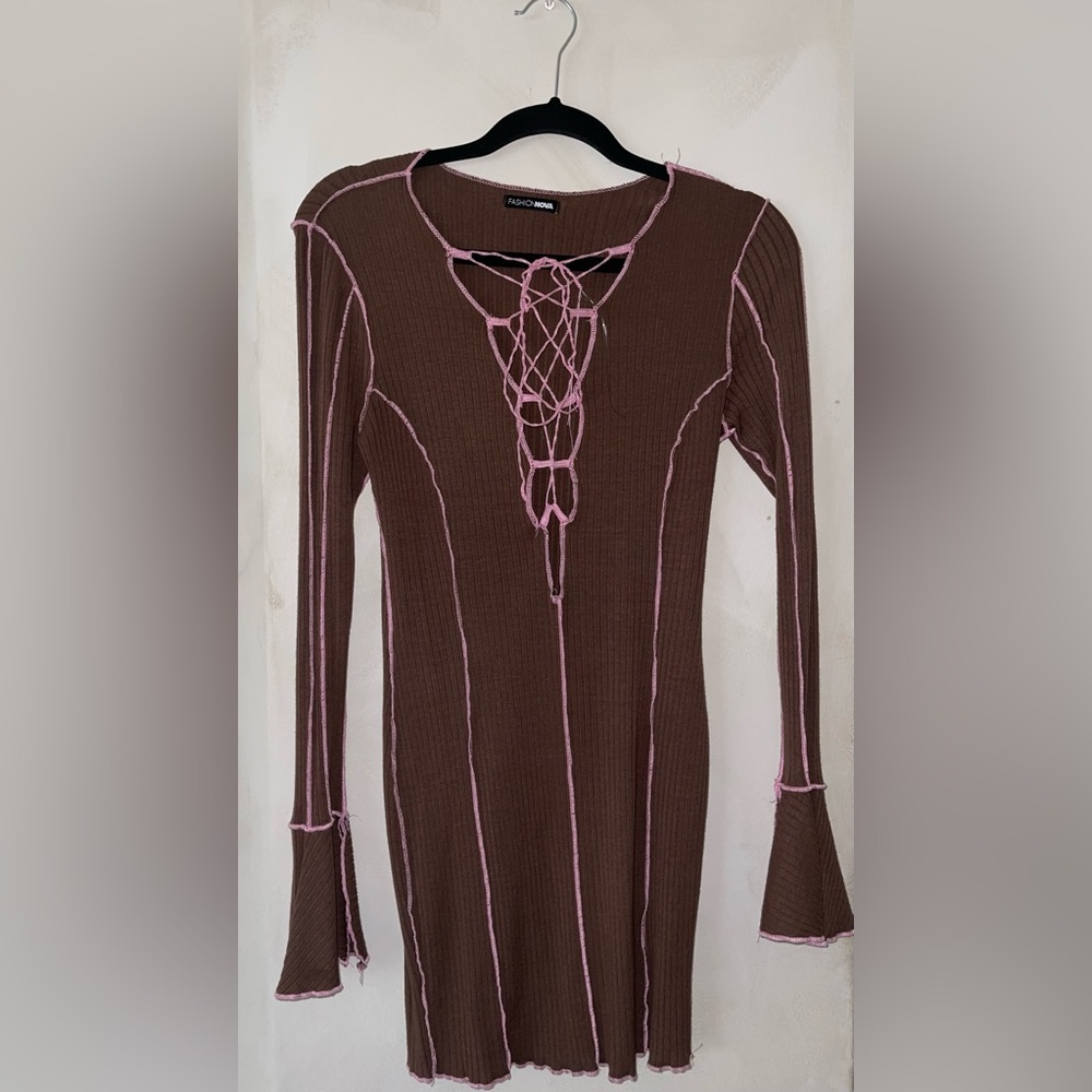 Brown/Pink-piped Lace-up Flare-sleeve Mini Dress